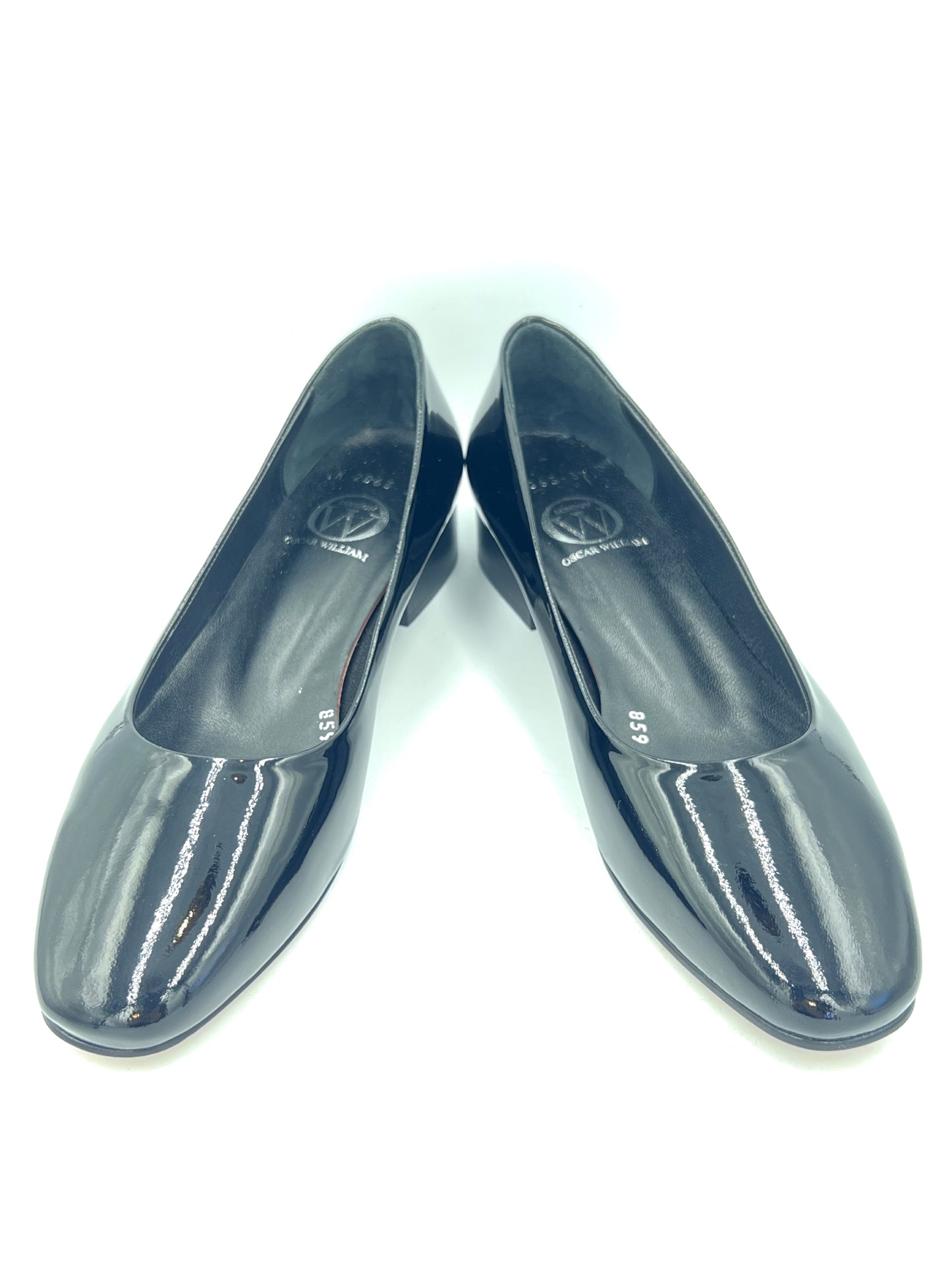 Oscar William Whole cut Pump – High Shine Black
