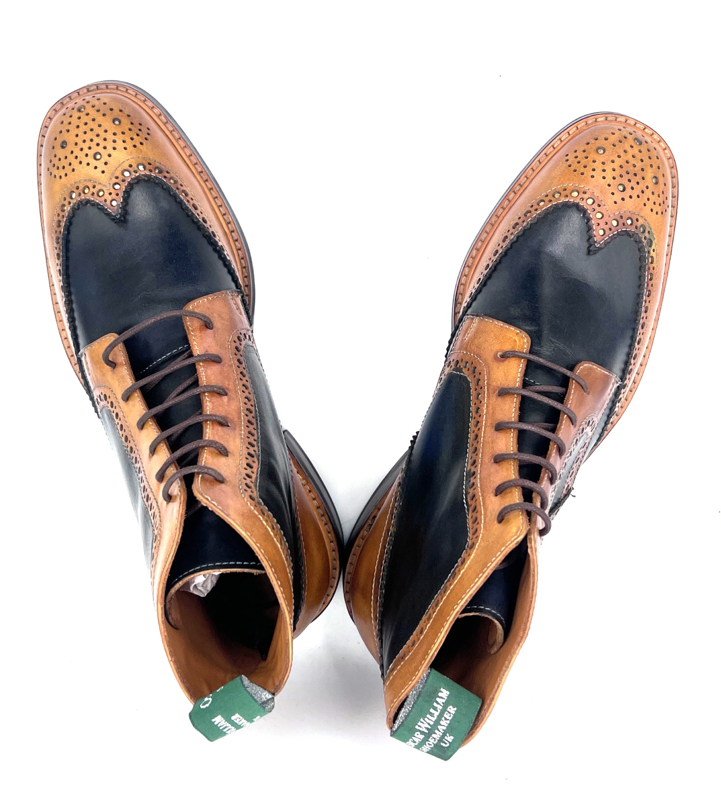 Oscar William Brogue Boots – Light Tan / Navy Blue Mix Patina