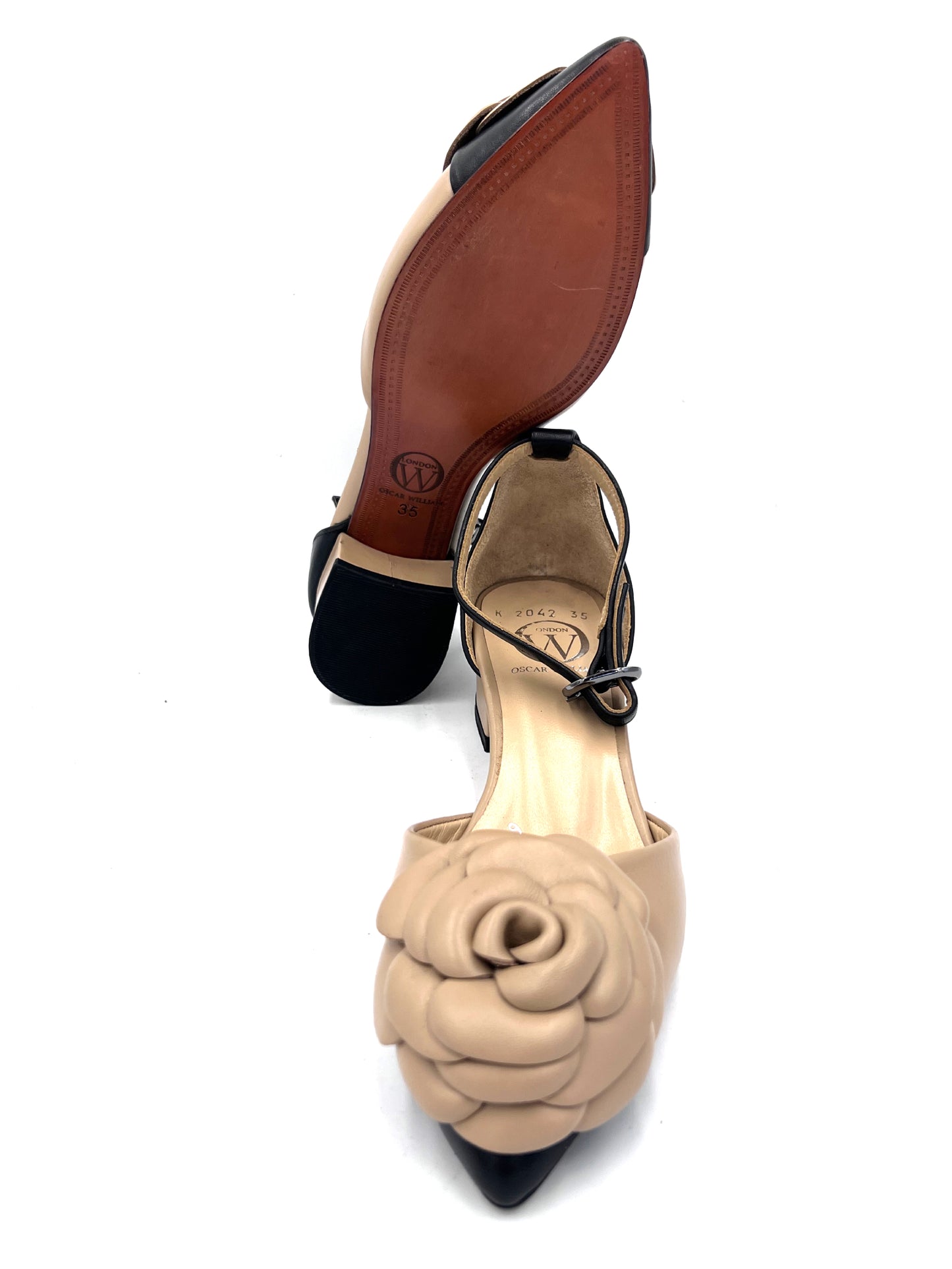 Oscar William Floral Pointed Pump – Beige & Black