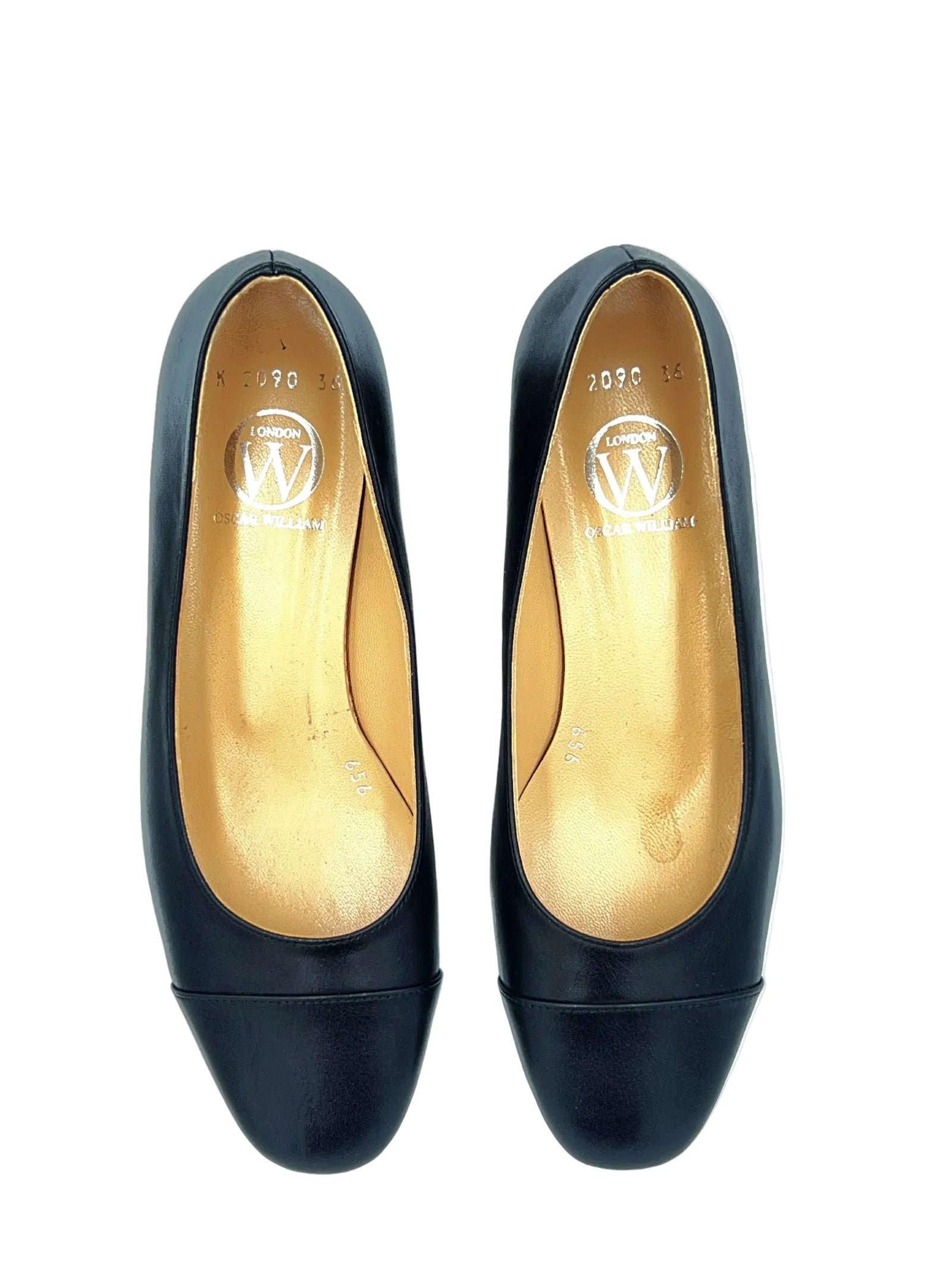 Oscar William Black Leather Formal Pumps